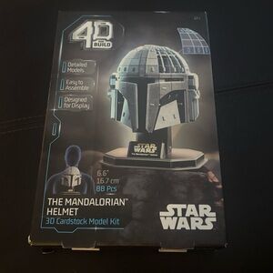 Star Wars Mandalorian Helmet Model Kit - Black and Gray